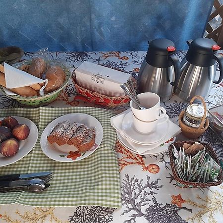 Tom E Jerry Bed & Breakfast Domus De Maria Luaran gambar